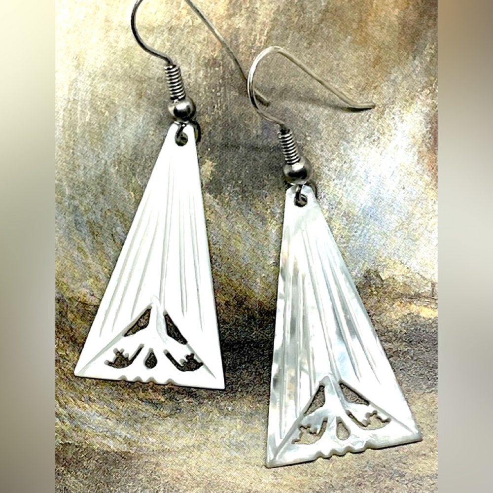 White Shell Mother of Pearl MOP Etched Line Cutout Long Triangle Dangle Earrings